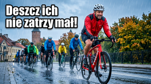 Rajd do Bram Mazur w Pułtusku: deszcz nie zatrzymał peletonu